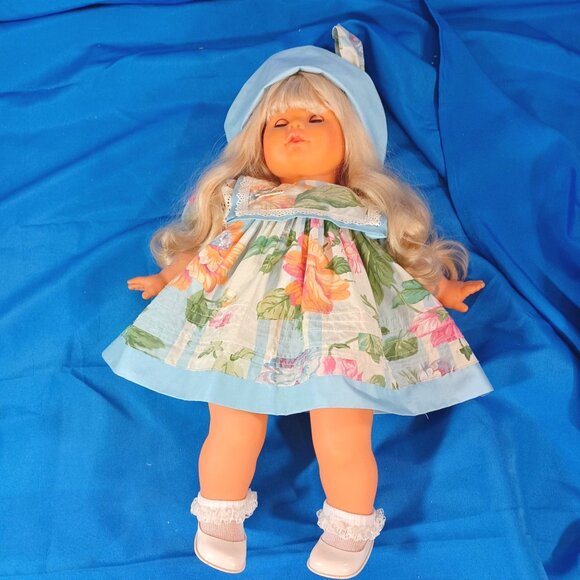 Vintage 1980s Zapf Balica Creation Baby Toddler Doll With Floral Dress/Blue Hat - Picture 6 of 16